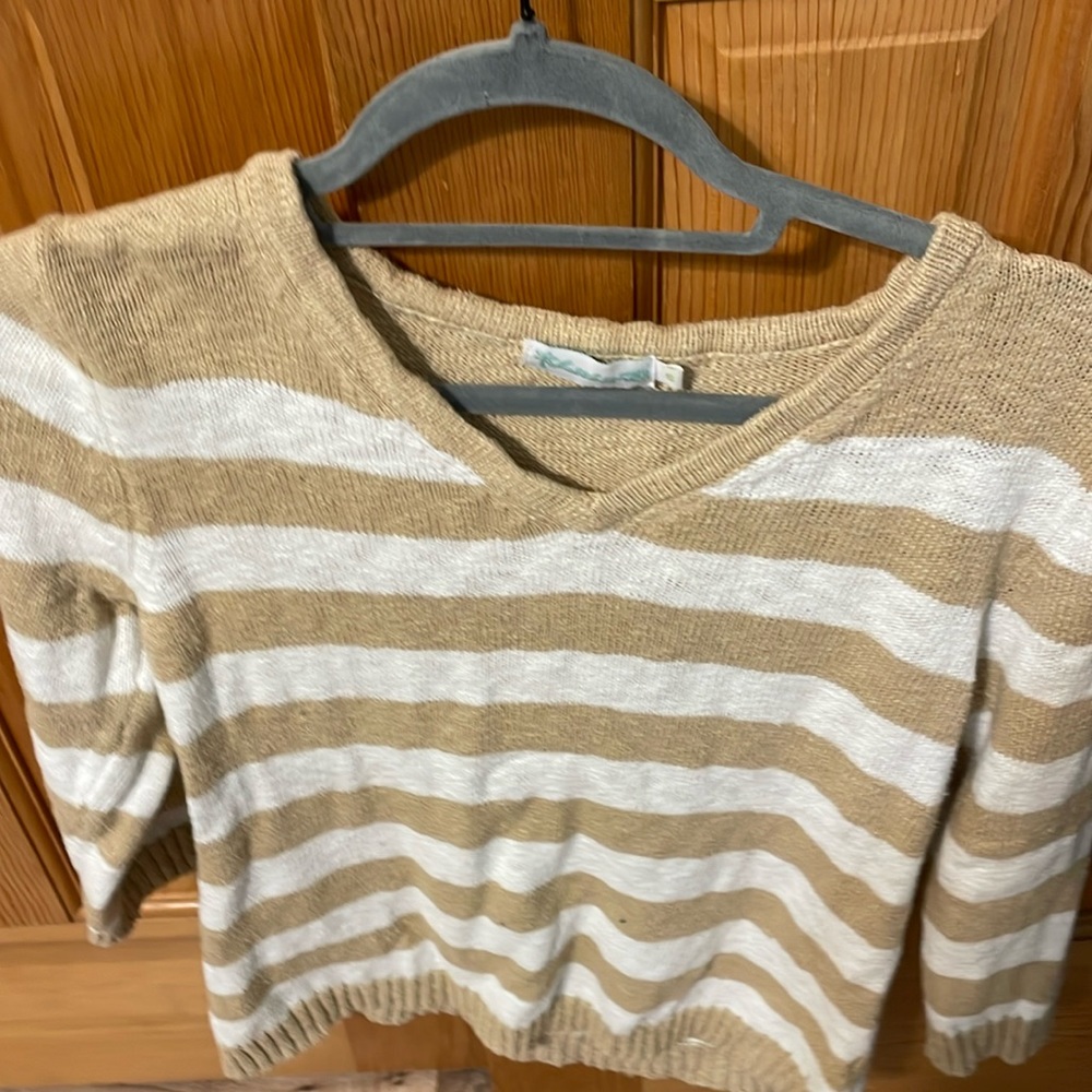 Sweater - size small khaki and white
